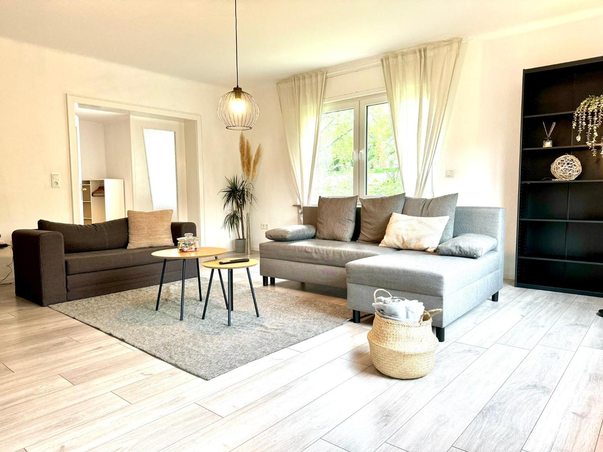 Grosszuegiges Apartment Mit Balkon Fuer Monteure Und Feriengaeste Dillingen/Saar Exterior foto